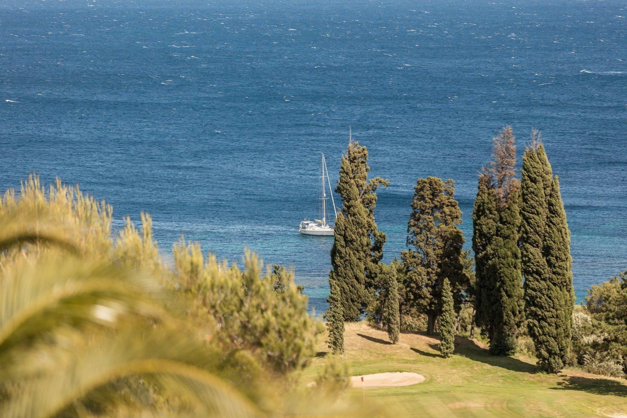 Hotel De L'Esterel Pierre & Vacances Saint-Raphaël Eksteriør bilde