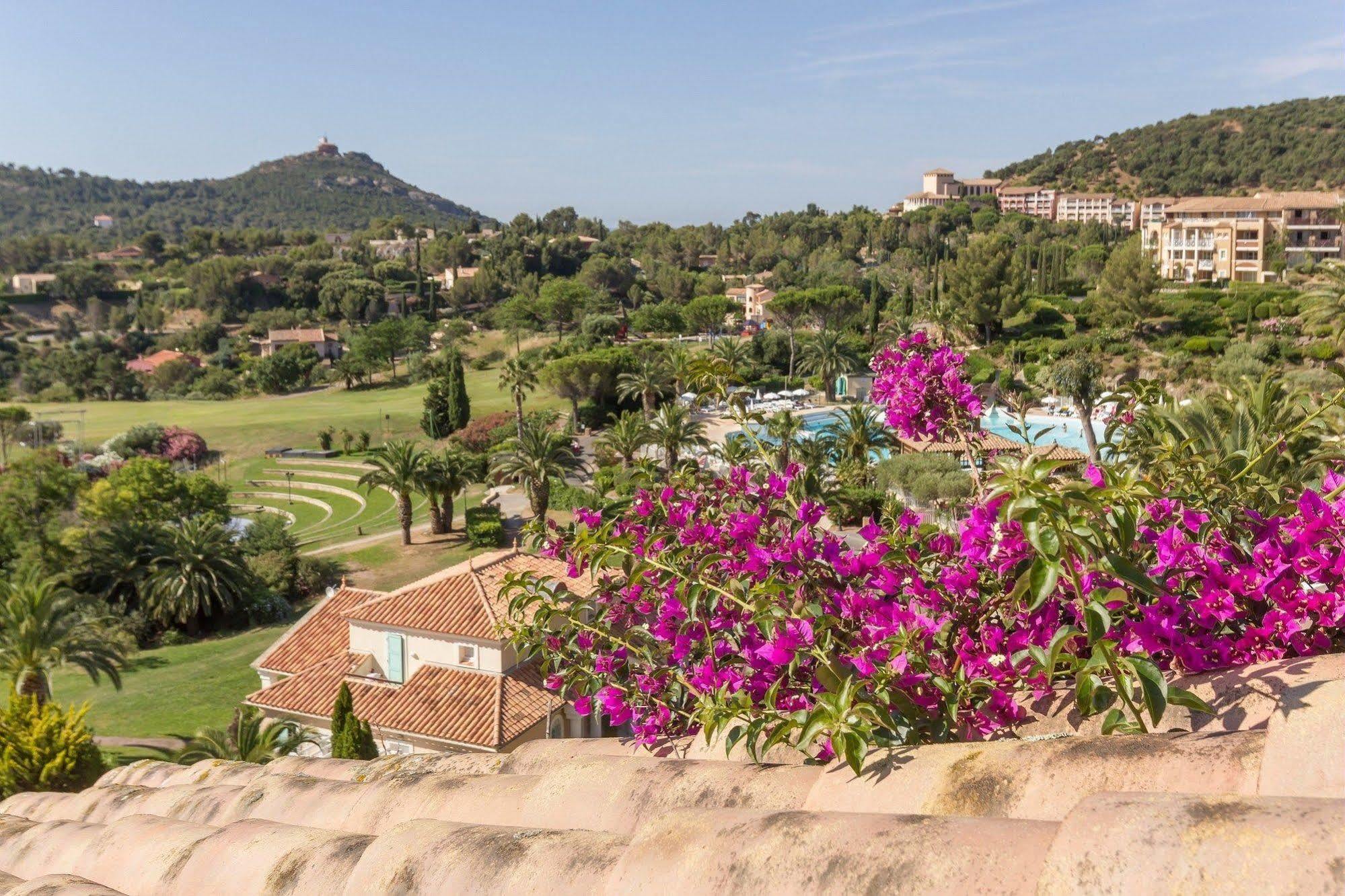 Hotel De L'Esterel Pierre & Vacances Saint-Raphaël Eksteriør bilde